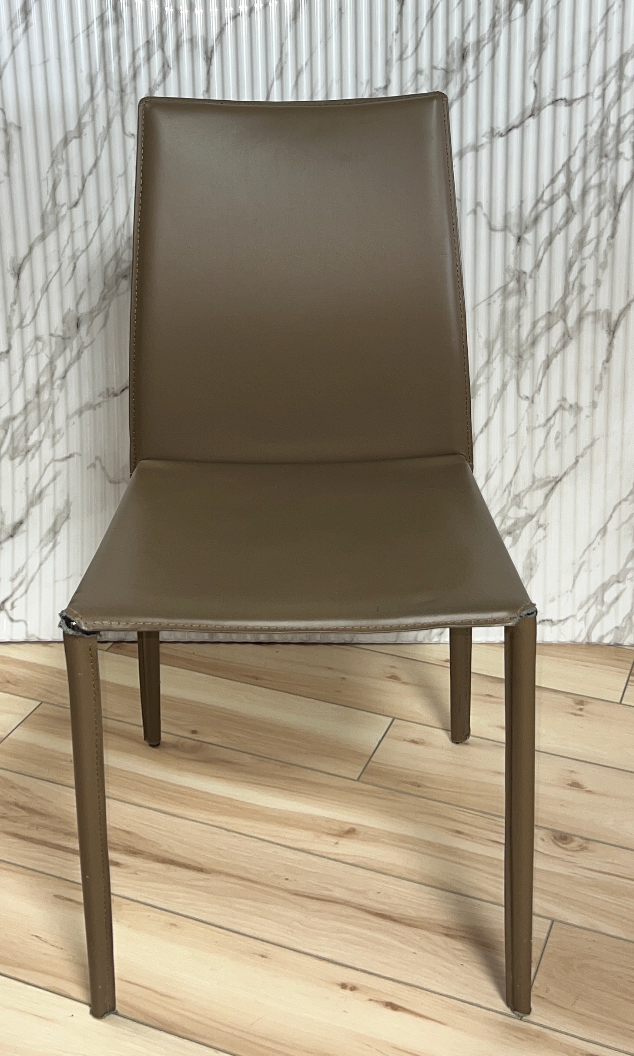 Elite Living Dining Chair (DAMAGED)